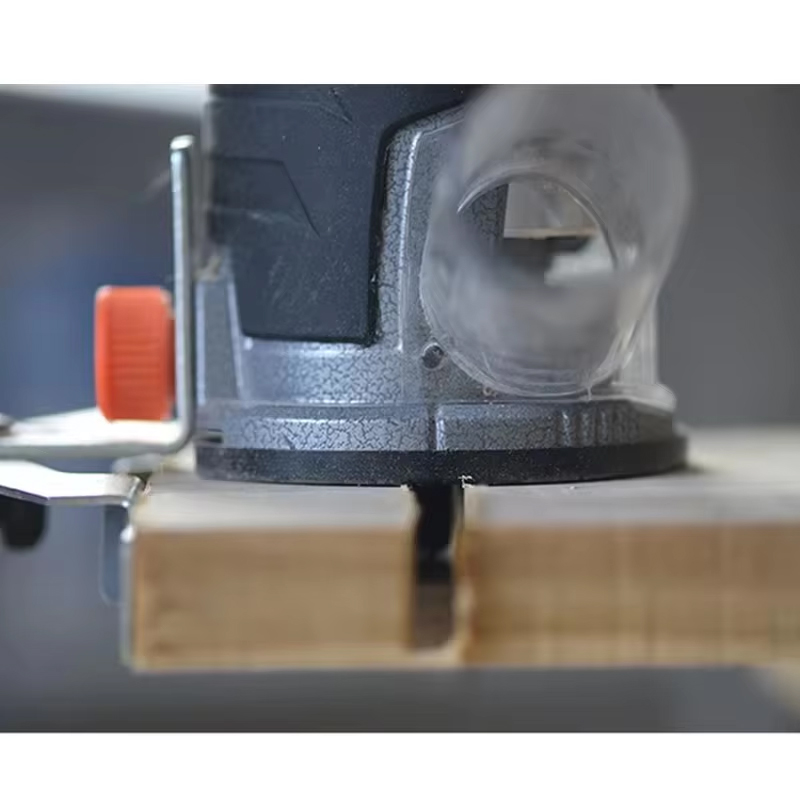 Compact Plunge Router Base Mil - Router Trim Base recensione e prezzo